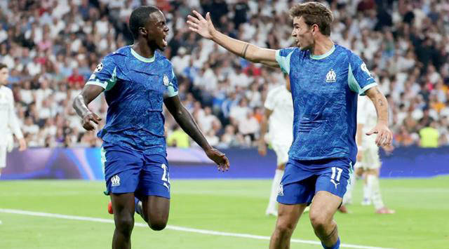 真人娱乐-包含阿贾克斯加时末段状态回暖，志在NBA季后赛名次提升，引发热议，身体对抗强度拉满的词条