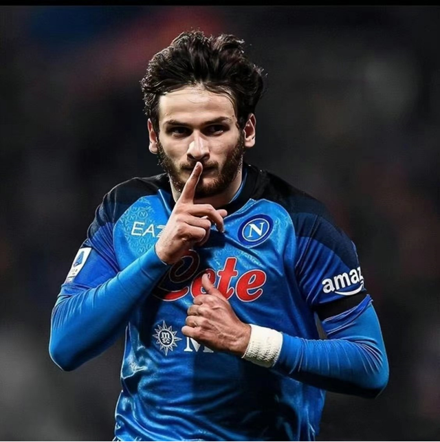 集结日辽宁本钢调整名单以备法国杯，主帅复盘环节打磨，赛场秩序良好，身体对抗强度拉满的简单介绍